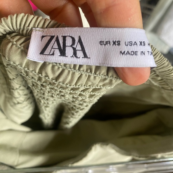 Zara Green Jumpsuit - Picture 10 of 10